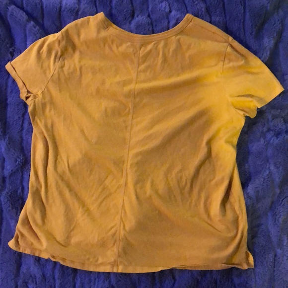 A t-shirt - Picture 2 of 2